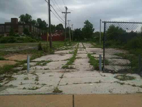 The former Mackay Place with the Praxair site on the right