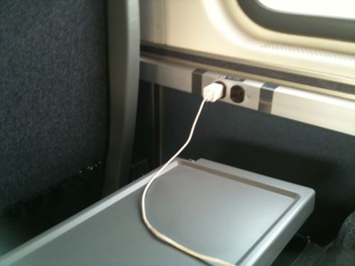 ABOVE: One outlet per seat for coach & business class