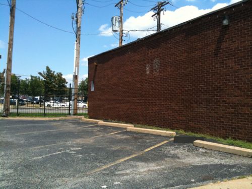 Vito's parking