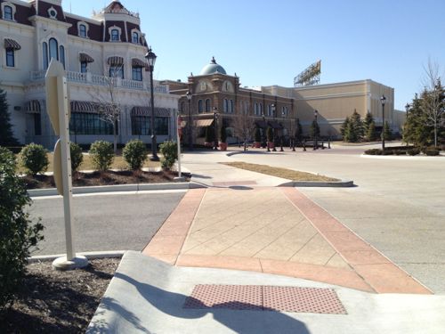 Approaching the casino as a pedestrian 