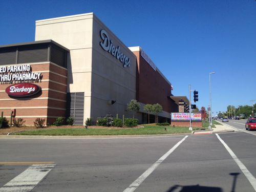 Walking To The “Flagship” Dierbergs & Schnucks Locations In Des Peres, MO – UrbanReview | ST LOUIS