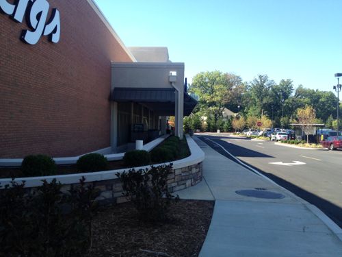 Walking To The “Flagship” Dierbergs & Schnucks Locations In Des Peres, MO – UrbanReview | ST LOUIS