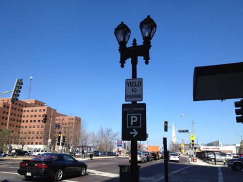 ABOVE: The distinctive Grand Center double-head light are continuous from Lindell to the south side of Delmar. 