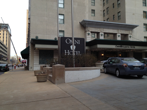 ABOVE: The entrance to the Omni Majestic Hotel on Pine faces the mid-block circle drive. 