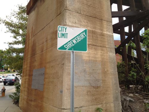 I stick to the north side of Lansdowne Ave and head west under the railroad tracks, the Shrewsbury city limit.