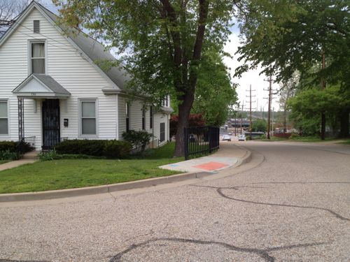 I head south on St. Vincent Ave, this view is looking back north from Notttingham. 