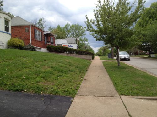 Once past Danbury Ave sidewalks are available