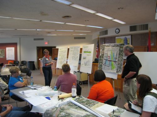My only other time here was Saturday June 17,2006 for a charrette on connecting St. Louis & Shrewsbury to the open MetroLink line, attended by residents, businesses and elected officials.  I drove on that visit.