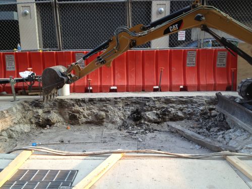 Excavation in the 9xx block of Locust St.