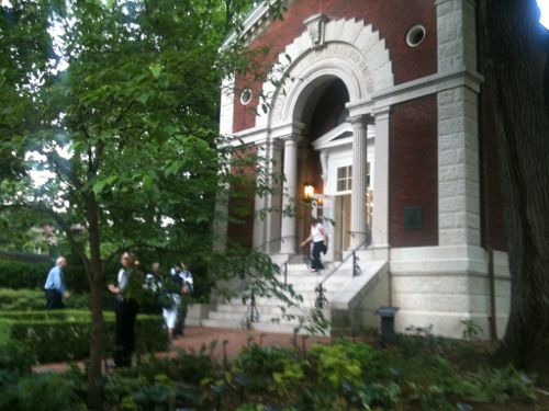 The Museum Building: Commissioned by Henry Shaw in 1858, this neoclassical building was designed by George I. Barnett and modeled after a building at the Royal Botanic Gardens at Kew, England. Originally, this building served as a small natural history museum, and housed the library