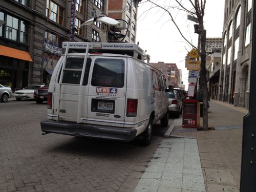 The two blocks of Washington Ave feature a mostly curb-free design