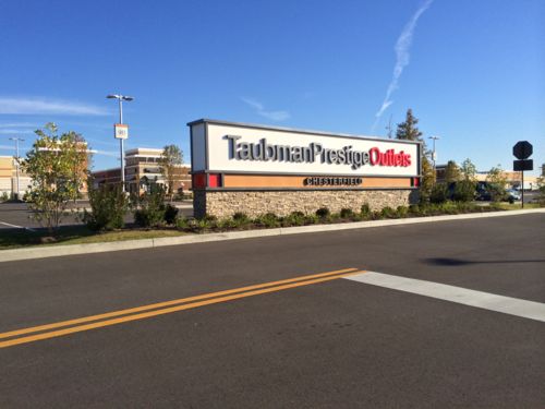 Signage is prominent at the several auto entrances