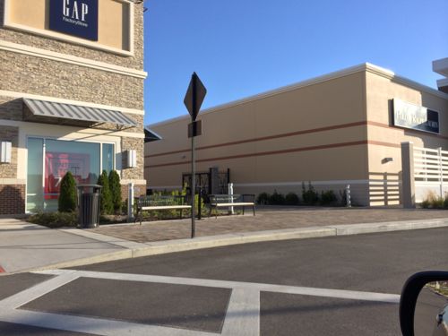 Two New Outlet Malls In Chesterfield Valley: Prestige Vs. Premium – UrbanReview | ST LOUIS