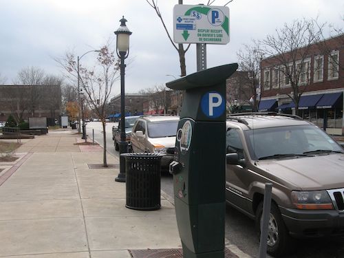 A pay-n-display machine on South Grand in April 2006