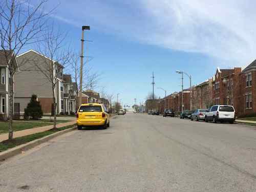 Looking north on 9th from O'Fallon St, lanes aren't marked but wide enough for at least 3