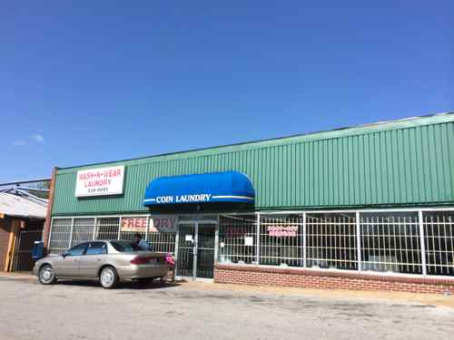 The laundromat attached to the Schnucks