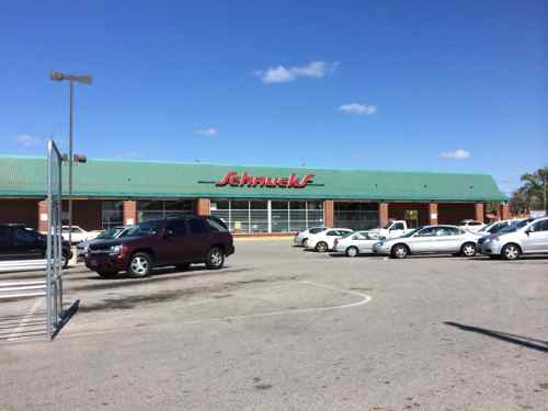 Schnucks closed their North Grand location