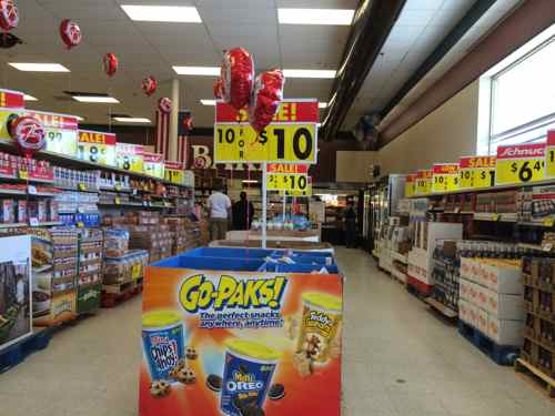 Immediately you get the idea this Schnucks wants to be an ALDI or Save-A-Lot.