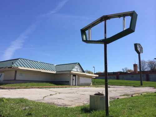 This former Denny's was built in 1976, not sure how long it has been closed. 