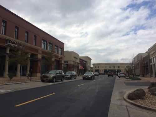 An internal street in the venter of the retail area