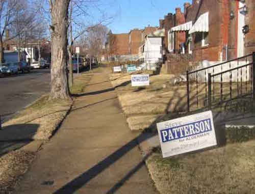 Patterson yard signs in the 25th Ward