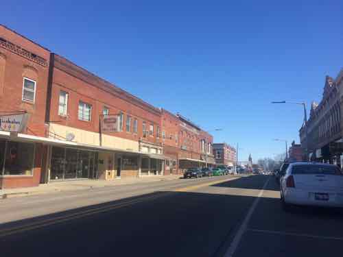 First stop: Main Street Staunton IL. We had lunch at Cavataio's Restaurant on Main & Edwardsville St, click for their website. 