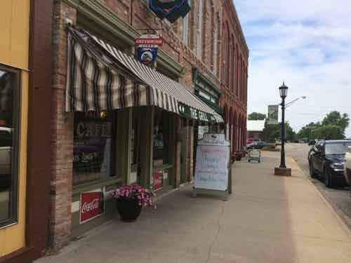 We had lunch at the Palm Grill Cafe, which  opened in 1934 to serve travelers on Route 66. In 1947 a bypass sent Route 66 traffic around the East edge of town. The Palm Grill closed in the late 60s.