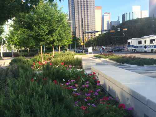 Like Citygarden, this park has a botanical side. It's also city-owned but managed by a foundation.   