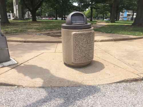 The text read: "Trash can blocking curb ramp SW crnr 14th & Pine, reported to @stlcsb  (no 7560493) on 7/17 still in the way."