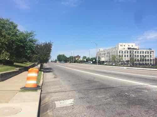 On the South side of Chouteau, also looking West from Tucker, we see a wide outside lane -- no bike lane. 