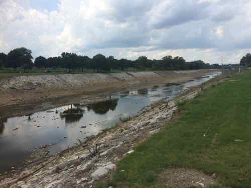 River Des Peres; looking North from Gravois. Tuesday August 18, 2015