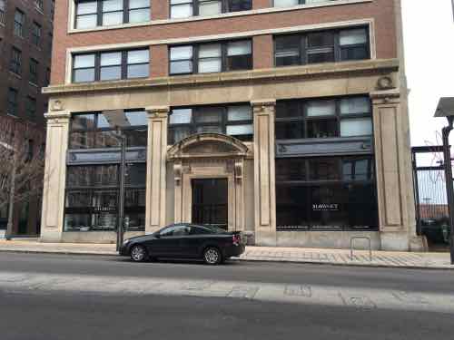 Both storefronts at 1619 Washington Ave are salons. 
