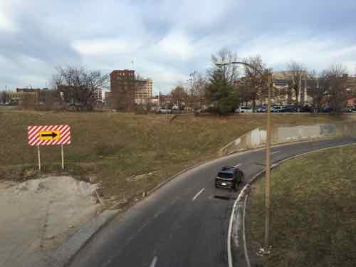 Looking down from Market to where the 22nd Parkway was to continue North, and tight ramp leading to 20th at Chestnut.