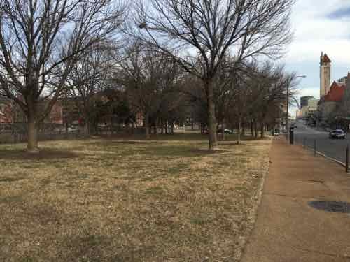 West of 20th is Aloe Plaza West Extension -- really just leftover from the off ramp. This should be the prime corner of a new MLS stadium