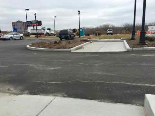 Accessible crossing toward the future hotel 