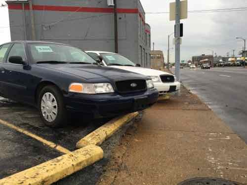 But the tiny sidewalk has been blocked by Laclede Cab. Looking at city records, the public right-of-way is as wide as it is ned to the building -- the sidewalk should be wider! 