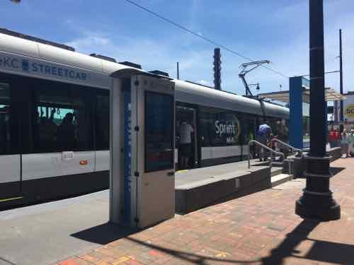 Streetcar at SB Power & Light stop