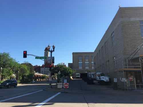 Looking North from 18th & Clark. The corner building isn't attached to the the main building 