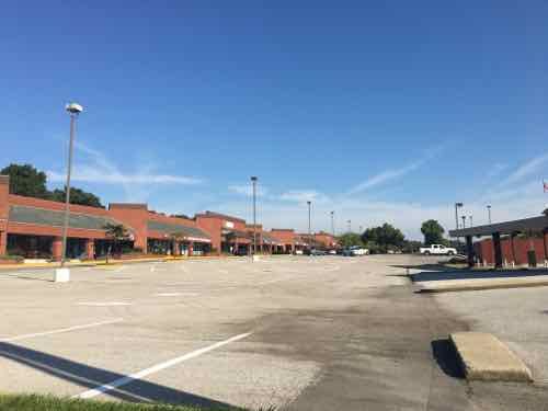 The North side of Fullerton Rd has a sidewalk, but theres no connection to the Schnucks or other businesses.