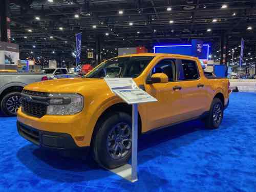 Ford Maverick HEV compact pickup